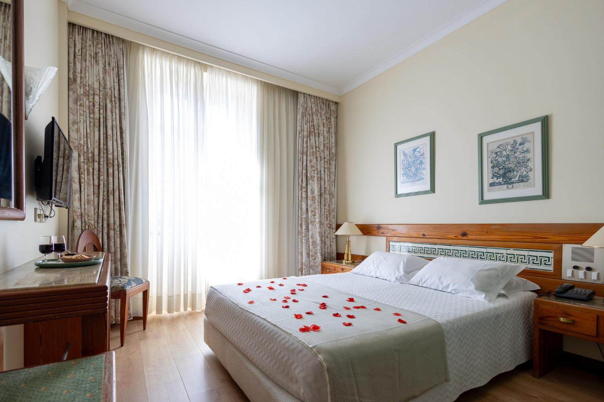Hotel Universal Жереш Екстер'єр фото